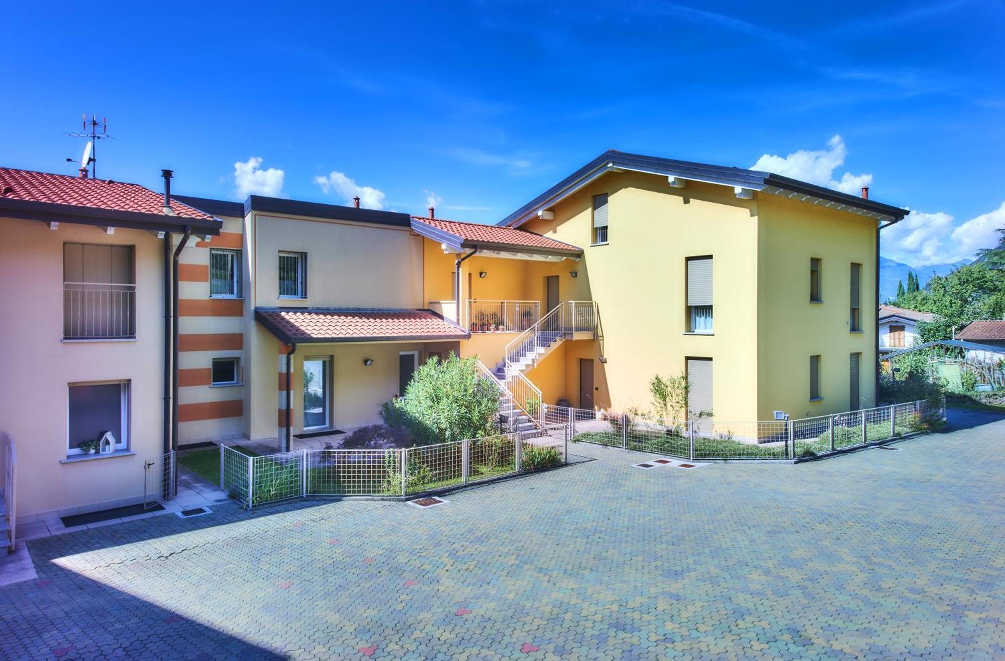 Welcome Home Apartment Lierna Ngoại thất bức ảnh